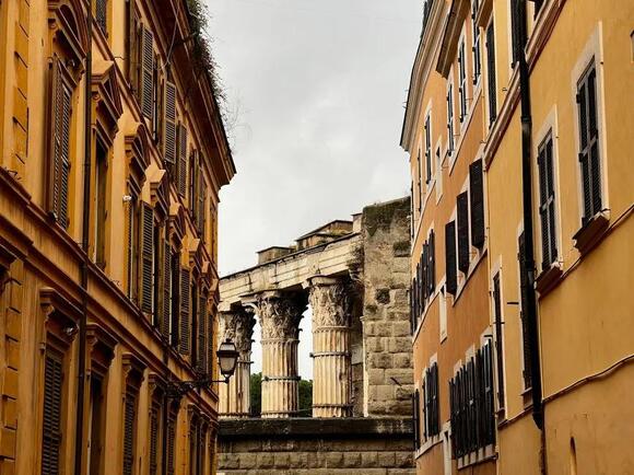 The Ancient Roman Concrete That Gets Stronger With Age, Not Weaker ...