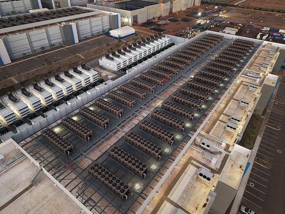 Petra Power Targets AI Data Centers With Fuel Cells, Plans First ...