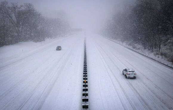 Winter storm leaves hundreds of thousands of customers without power ...
