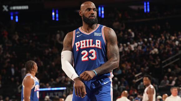 LeBron James Says It's ‘Special’ to Spoil Knicks’ Ring Night After 76ers’ Win in NBA Season Opener