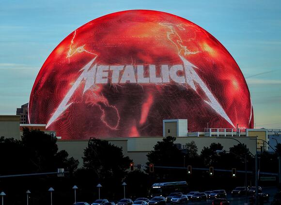 Metallica confuse fans with new addition of new track to Sphere ...