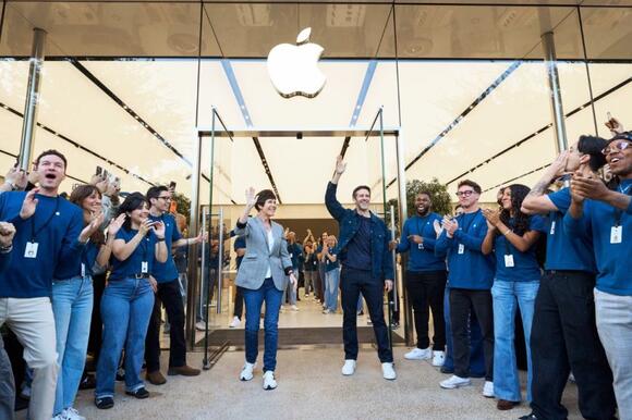 Apple shares iPhone Duo launch-day scenes from stores around the world