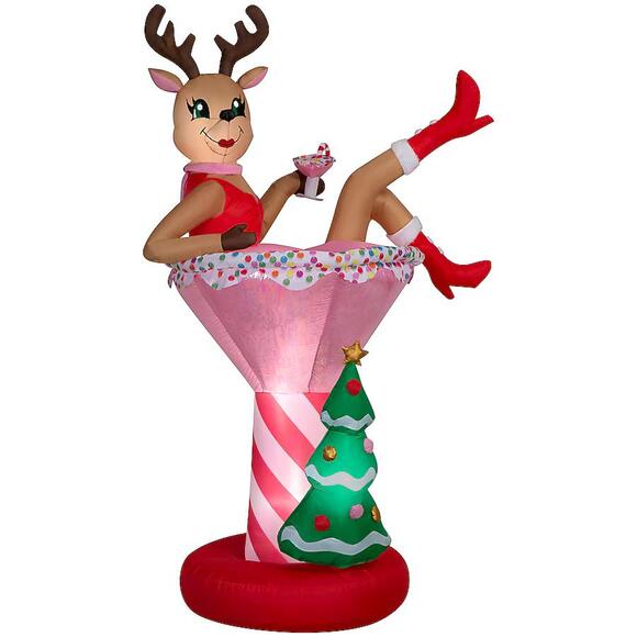 7 Best New Lowe's Christmas Inflatables Hitting Shelves This Week ...