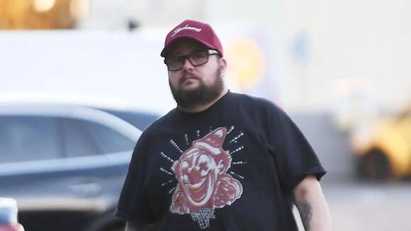 Cher's Son Raises Eyebrows After Asking Family and Friends to Fund ...