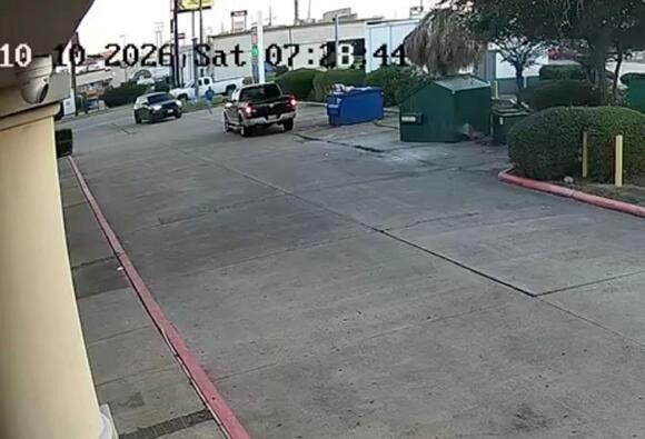 ICE agent strikes man with car during pursuit in Texas, authorities say ...