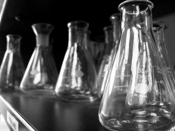 Former OpenAI science lead launches Warp Science to automate wet labs ...