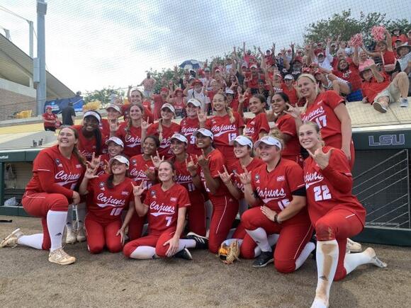 Louisiana Advances to Super Regionals with 9-8 Comeback Victory Over ...