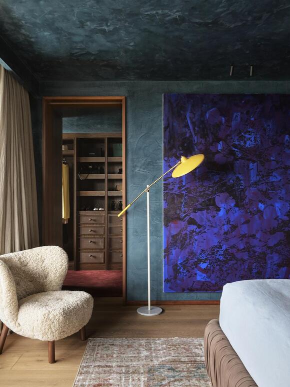 How Interior Designers Decorate with Jewel Tones in 2026 to Make a Home ...