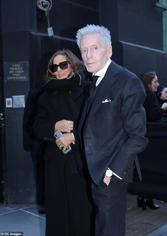 Calvin Klein, 82, looks frail as he makes a rare sighting with his ex ...