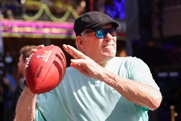 Terry Bradshaw Refuses to Retire From FOX Despite Knowing They Want to ...