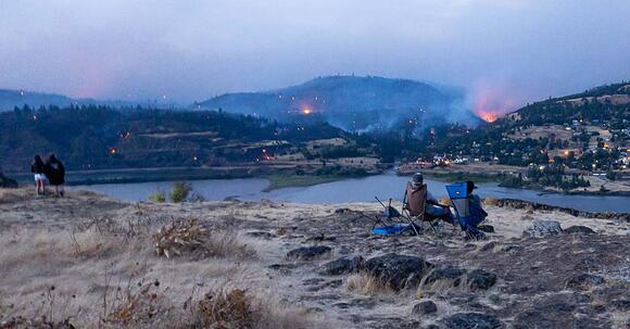 Town of Lyle forced to evacuate due to fire in National Scenic Area ...