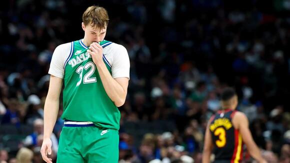 Mavericks HC Dusty May gives initial Cooper Flagg injury diagnosis after hard fall on shoulder vs. Pacers