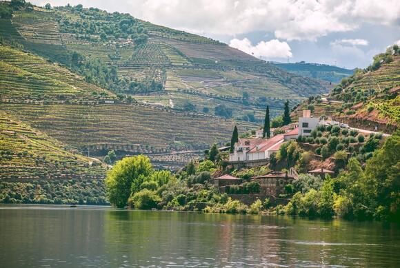 28-late-summer-destinations-that-peak-just-as-everything-else-winds