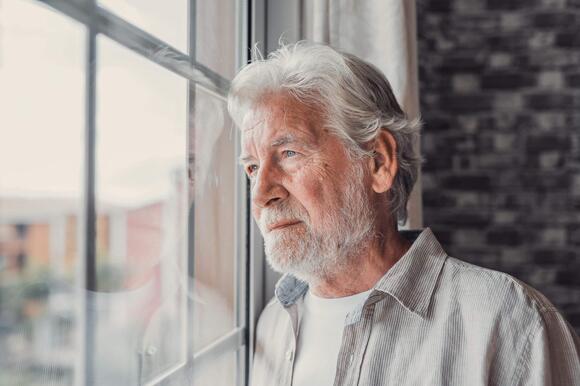 Women lose interest quickly when men over 50 show these 10 early ...