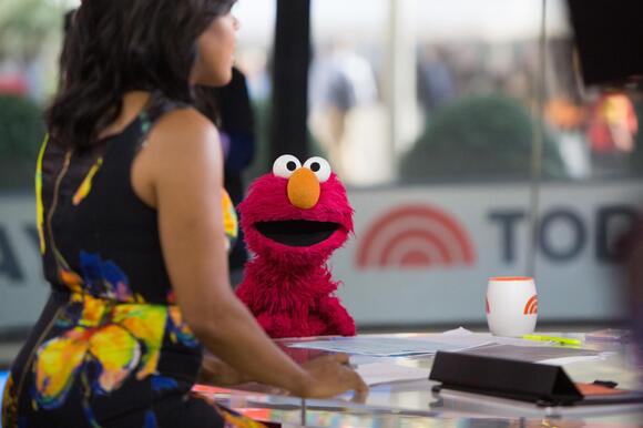Elmo Has The Entire Internet Saying 