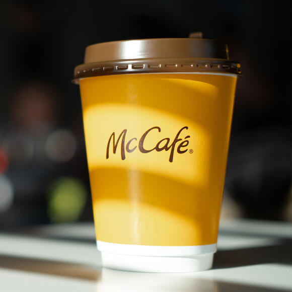A McDonald's Worker Warns Why Customers Should Skip McCafé Drinks From ...