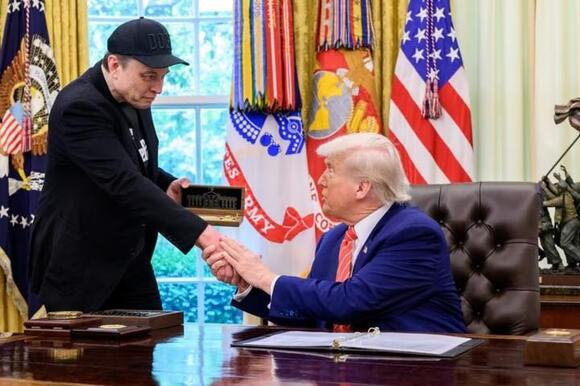 Trump Thanks ‘Legendary Friend’ Elon Musk for SpaceX Stock Gift to American Children, Scott Bessent Says Trump Accounts Have Already Crossed $8 Billion