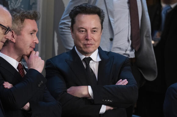 Elon Musk Makes Crude Testicle-Related Retort When Gavin Newsom Calls Out  Deepfake Kamala Video - NewsBreak