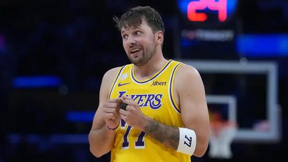 Warriors beatdown proved Lakers offense is ahead of schedule after roster makeover