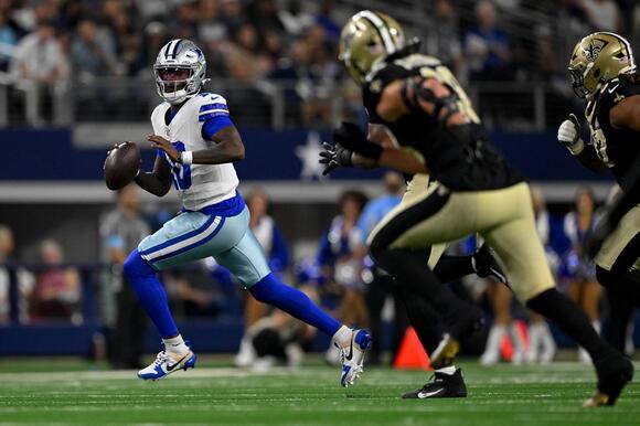 Eagles need more at quarterback. Is Joe Milton worth a look?