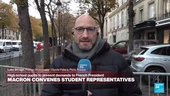 French protests: President Emmanuel Macron meets student unions representatives