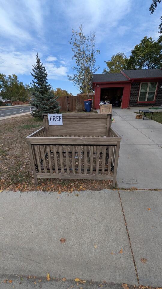 🎁 Freebies Up for Grabs in Broomfield Right Now - NewsBreak