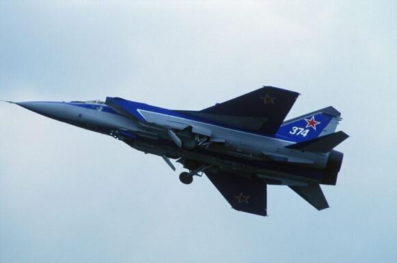 When Soviet pilot Viktor Belenko defected with a Mikoyan-Gurevich MiG ...