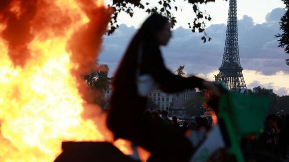 France's crisis sounds familiar. Is America next?