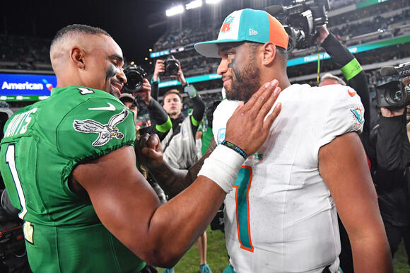Philadelphia Eagles & Miami Dolphins Pull Off Massive Blockbuster Trade Before Deadline - NewsBreak