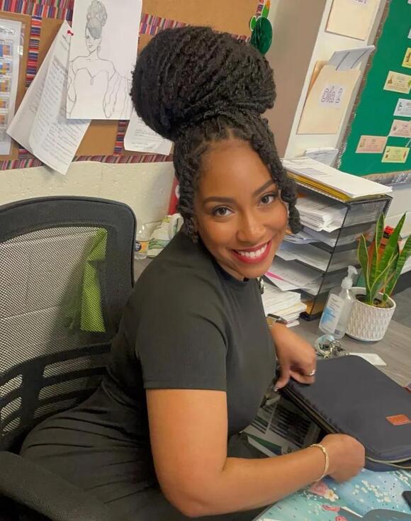 Baes & Baddies: Meet Just T AKA @its.sweet.tea, The ‘ Bilingual Rappin ...