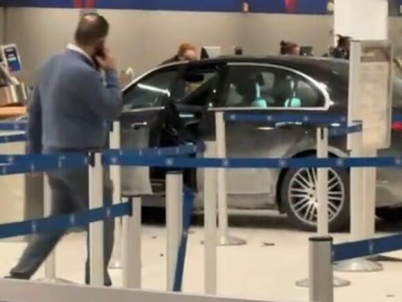 Car crashes into McNamara Terminal at Detroit Metro Airport, driver in ...