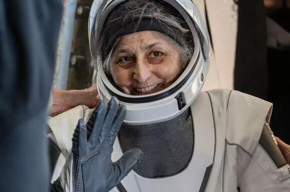 Before-and-after pics of NASA's astronauts show impact after months in ...