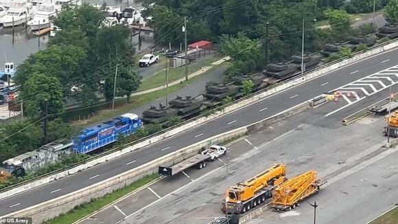 Tanks roll into DC for Trump's massive show of force - NewsBreak