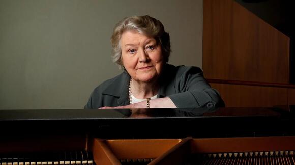 Patricia Routledge Net Worth: How Much Money the ‘Keeping Up With ...