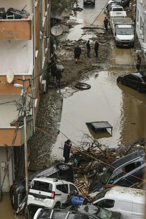Three dead as Istanbul sees heaviest rainfall in 80 years - NewsBreak