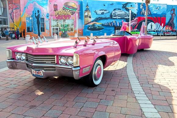Elvis Presley’s Iconic Pink Guitar-Shaped Cadillac Restored, Now ...