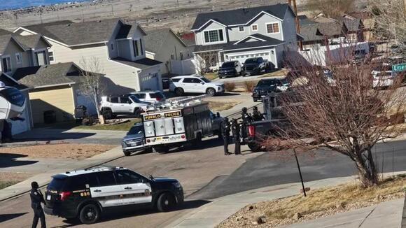 SWAT team responds to reports of a shooting in Pueblo murder-suicide ...