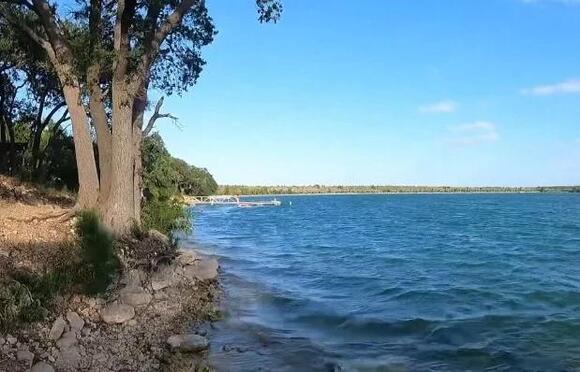Child Drowns at Boerne City Lake After Struggling in Water - NewsBreak