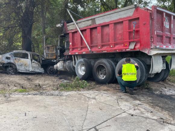1 dead after crash between dump truck and car near I-4 - NewsBreak