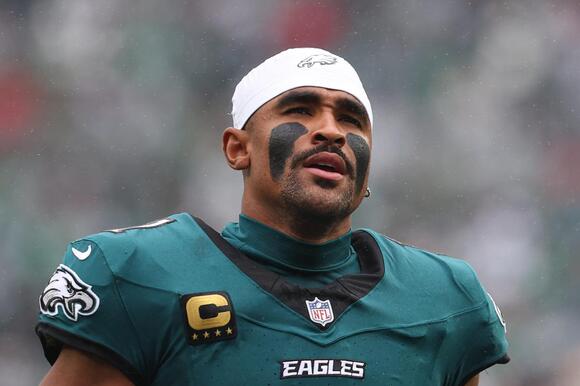 Eagles’ Jordan Mailata Leaves Questions Unanswered About Team's Handling of Jalen Hurts