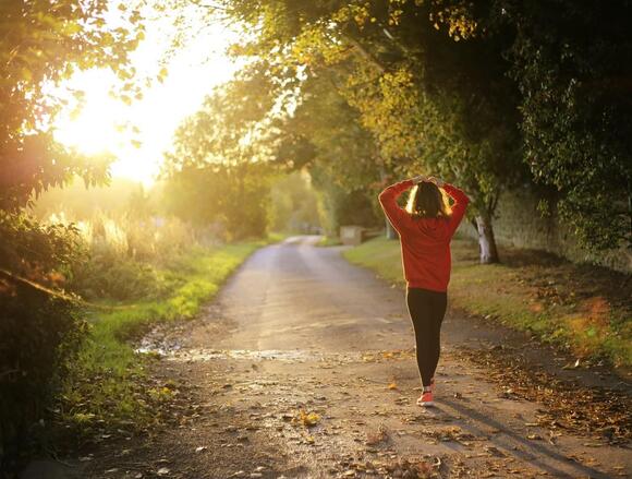I walked for 15 minutes after every meal for a month – the effects were ...