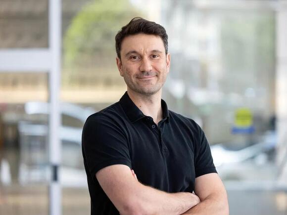 Betting on AI and Robots to Automate Superconductor Discovery - NewsBreak
