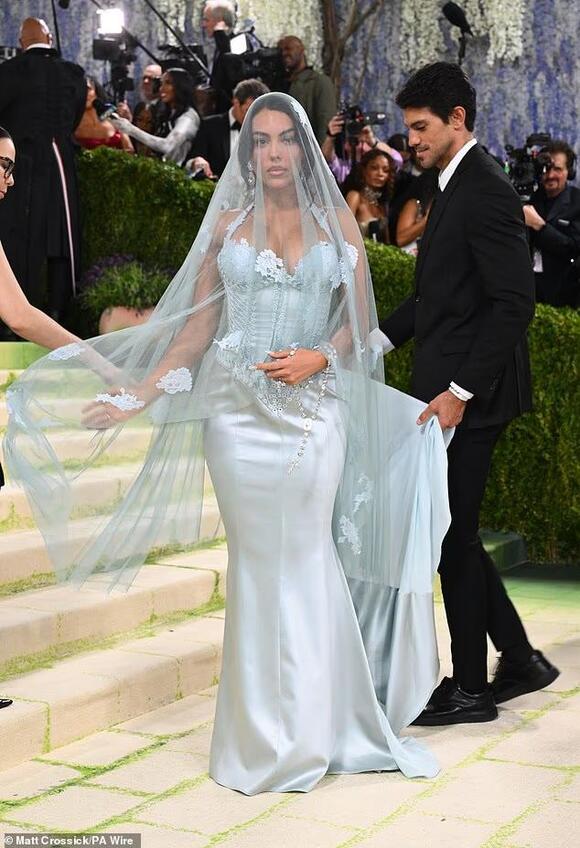 Cristiano Ronaldo's fiancee Georgina Rodriguez channels her inner BRIDE ...
