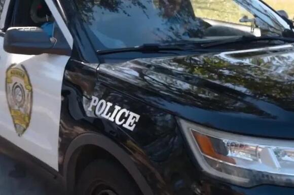 Kenner cop chase ends with unit in Bayou St. John - NewsBreak