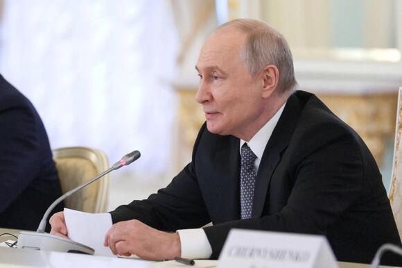 A (very) small glimmer of hope that Putin will finally make peace