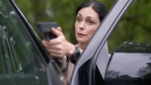 First look of Morena Baccarin as Mickey Fox in Sheriff Country revealed ...