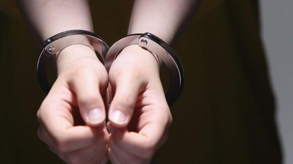 Violent nude woman arrested after ‘trying to be a mermaid’ in a ...