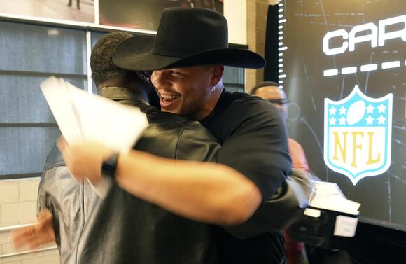 NFL players score a shot at Hollywood through hands-on training ...