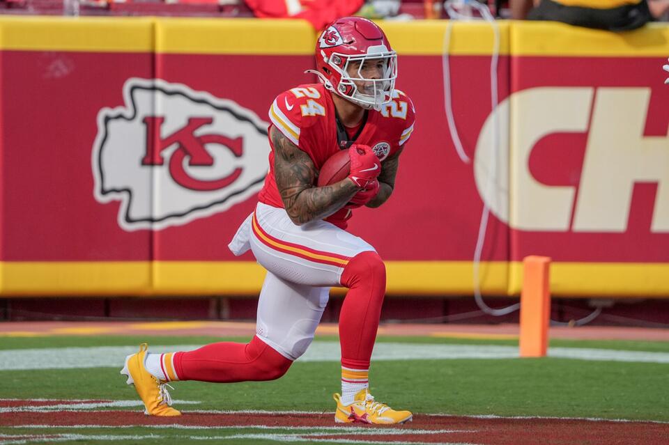 Chiefs & 49ers Agree To Blockbuster Trade Involving Super Bowl-Winning Wide Receiver - NewsBreak