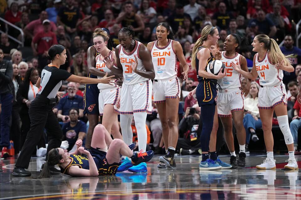 Caitlin Clark's former coach calls for WNBA rule changes after shoving  drama - NewsBreak